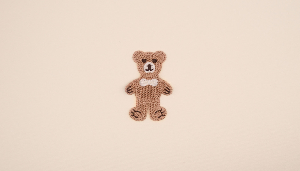 ORSETTO RICAMATO A MACCHINA