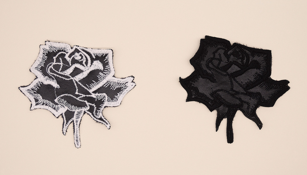 ROSA IN SIMILPELLE CON MACRAME' 