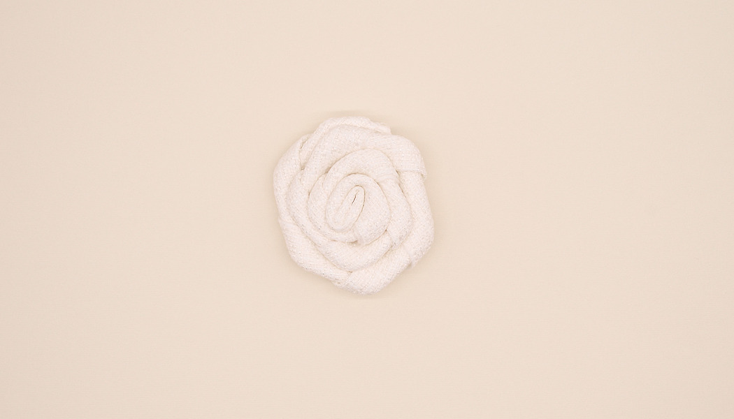 FIORE IN TESSUTO