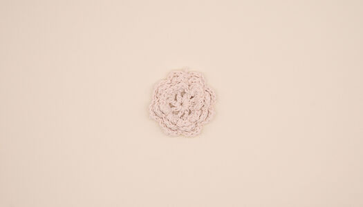 FIORE A STRATI ALL'UNCINETTO 