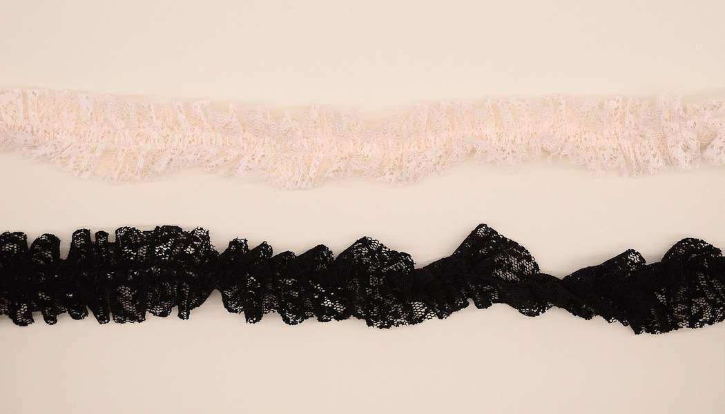 NASTRO CON MERLETTI/RICAMATO