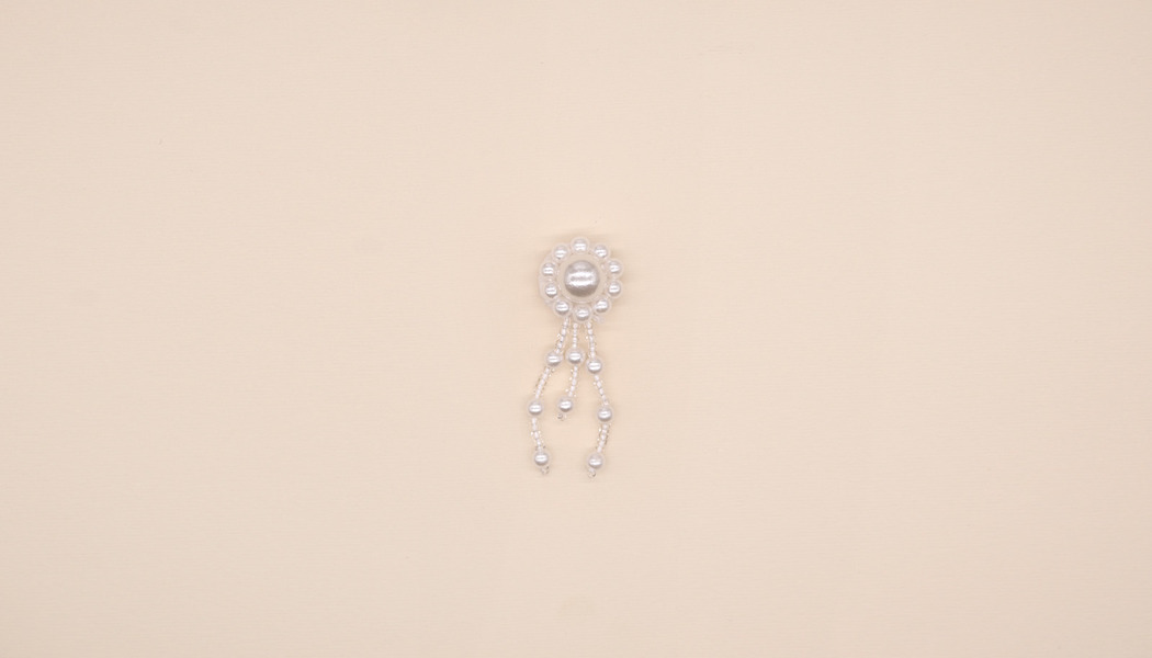 ACCESSORIO IN PERLE CON CODE 