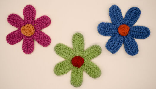 FIORE 6 PETALI GRANDE IN MAGLIA BICOLORE 