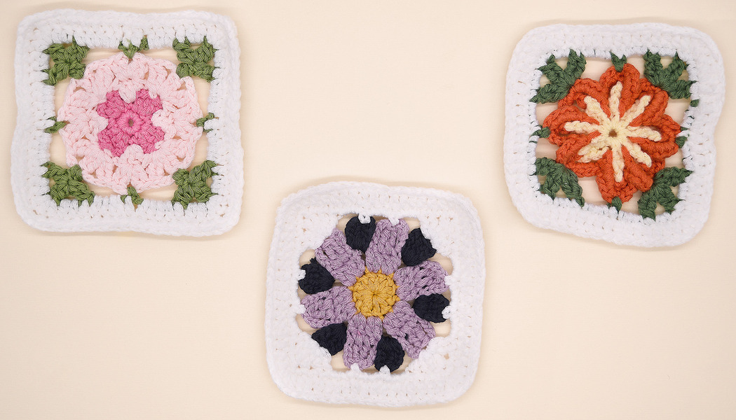 PATCH UNCINETTO TRAFORATO FIORE 