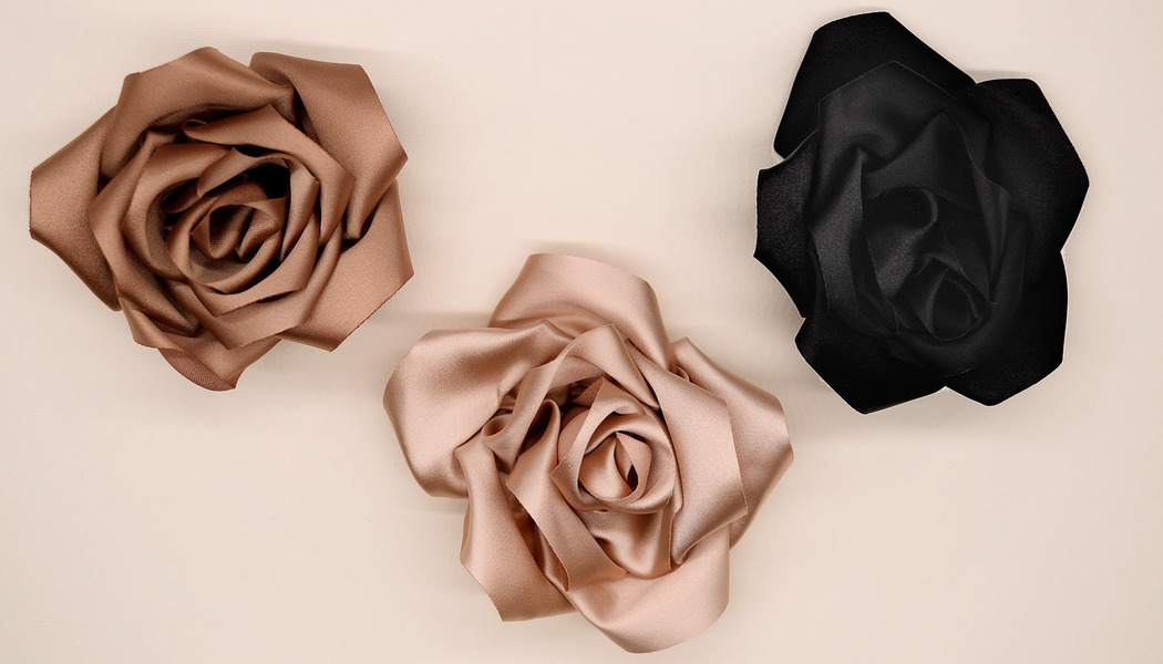 ROSA GRANDE IN SATIN 