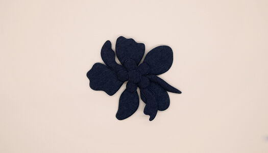 FIORE PIATTO IMBOTTITO IN DENIM