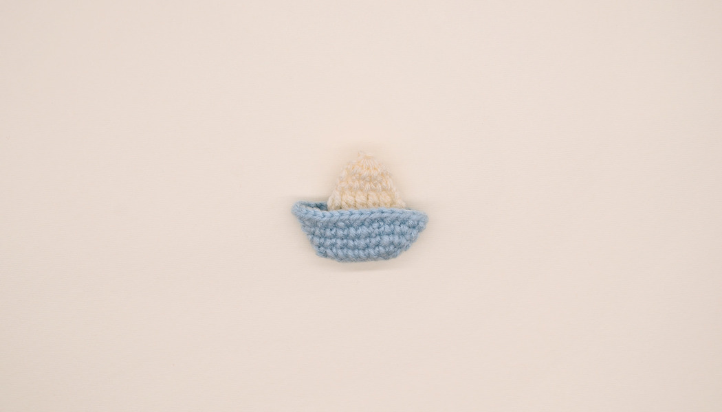 BARCHETTA A VELA UNCINETTO LANA 