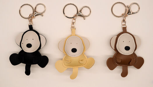 ACCESSORIO SCIMMIA CON ANELLO E MOSCHETTONE 