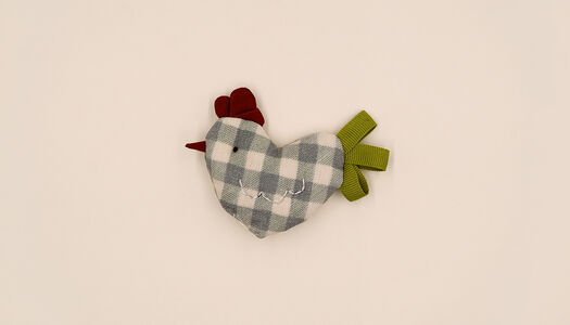 GALLINA IMBOTTITA RICAMATA 