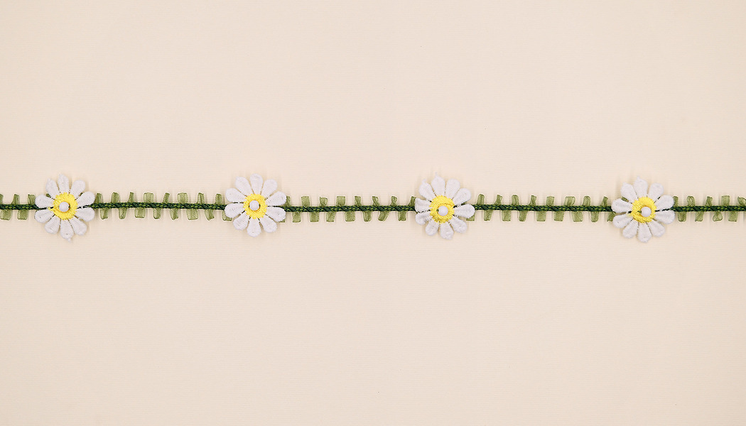 NASTRINO ORGANZA CON MARGHERITE E EPRLINE