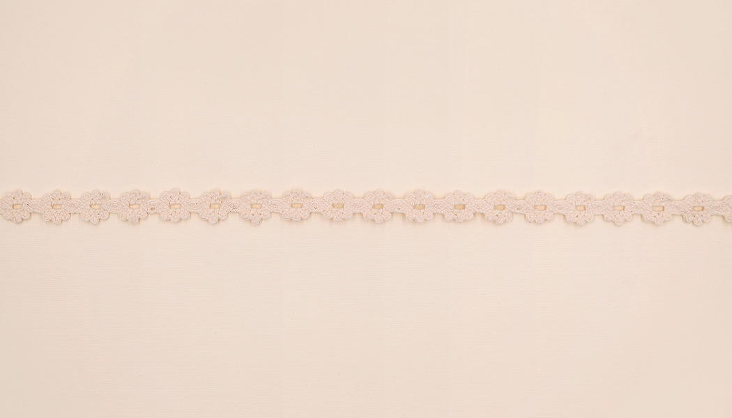 NASTRO MACRAME FIORELLINI TRAFORATO