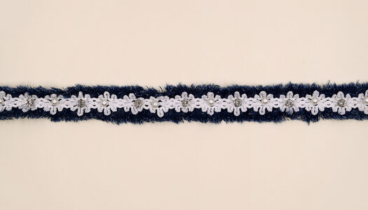 NASTRO IN DENIM CON RICAMO PERLE E STRASS 