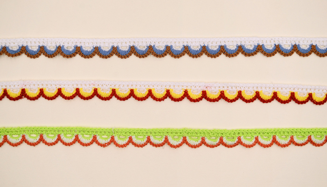 NASTRO RICAMATO ONDE TRICOLORE 