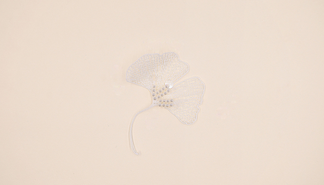 FIOR RETINA CON GAMBO + PAILLETTES E PERLINE 