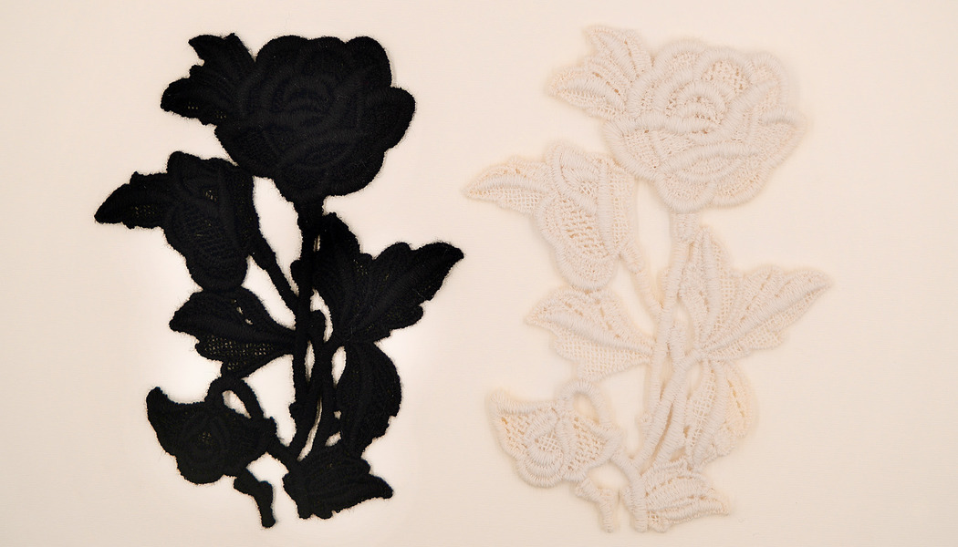 RICAMO FIORE CON GAMBO E FOGLIE MADE IN ITALY 
