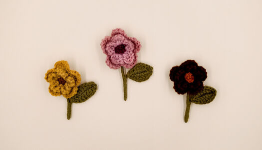 FIORE UNCINETTO CON SPILLA  