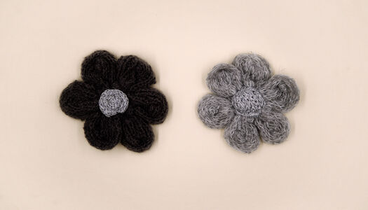 FIORE IN LANA CON CENTRO LUREX 