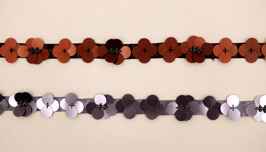 NASTRO RASO FIORI PAILLETTES E PERLINE 