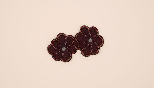FIORI RICAMATI CON PERLINE